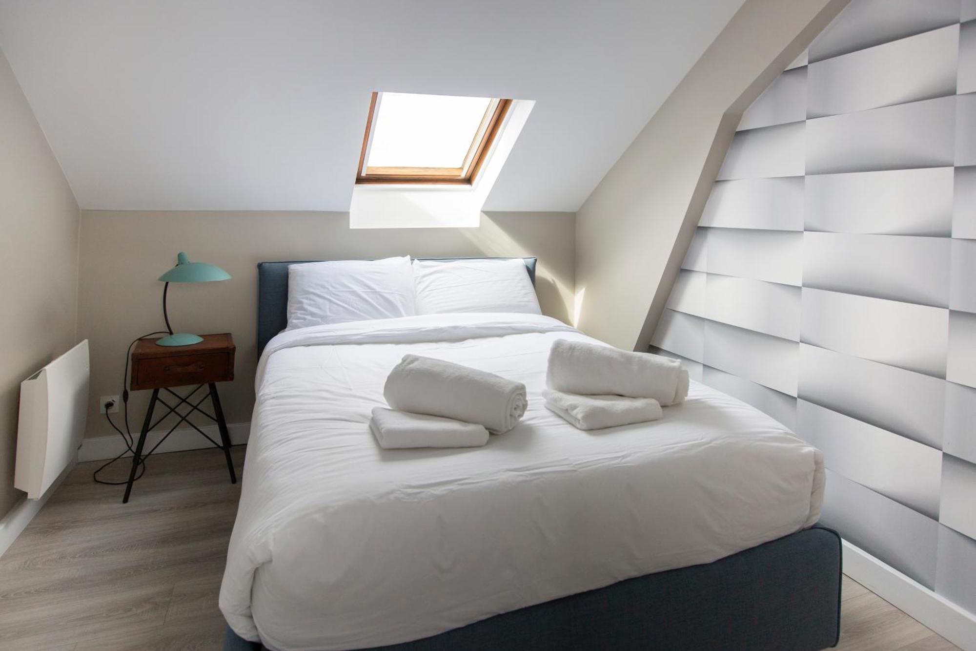 Modern Apartement In The City Center. Poissy Exterior foto